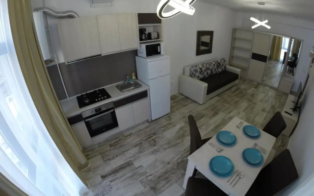 911 Mamaia