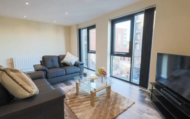 3 bed City Centre Apartment