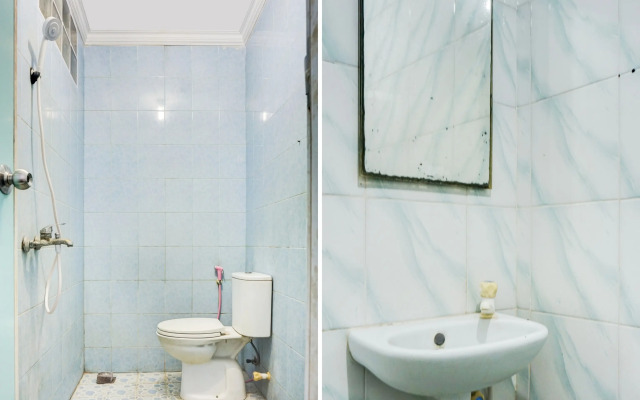 Cosmo Tanjung Duren by OYO Rooms