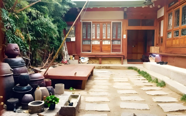 Gongsimga Hanok Guesthouse