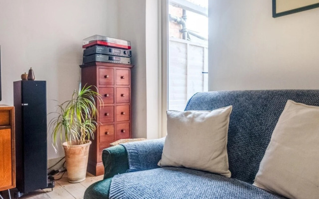 Lovely Terraced 2-bed House Near Hinksey Park