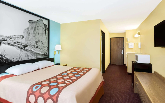 Super 8 By Wyndham Crete