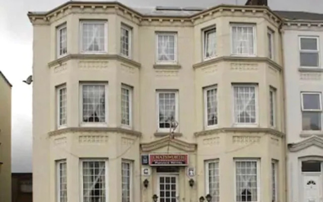 Oyo The Chatsworth Hotel