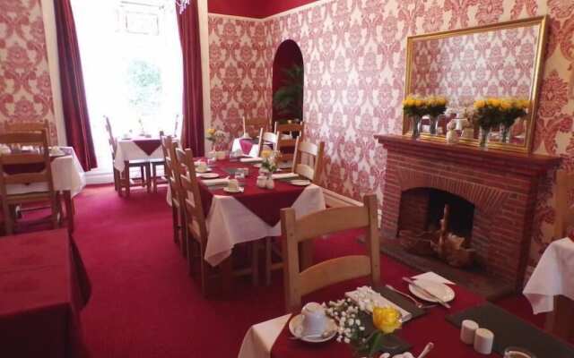 Caer Menai Guest House