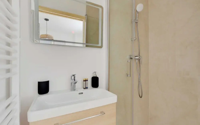 Chic Duplex With Rooftop -3bd/6p- Nogent-sur-marne