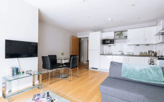 Contemporary 1BD Flat - Bristol City Centre!
