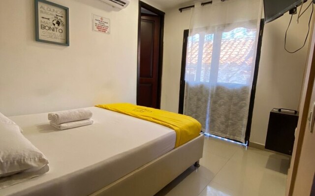 CL-7 Habitación con balcón en Getsemaní