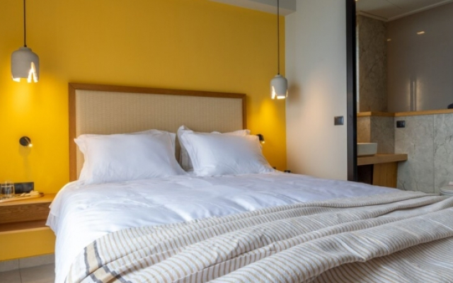 Anadeo Villas & Suites