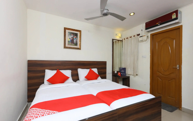 Hotel O The OAKS Residency