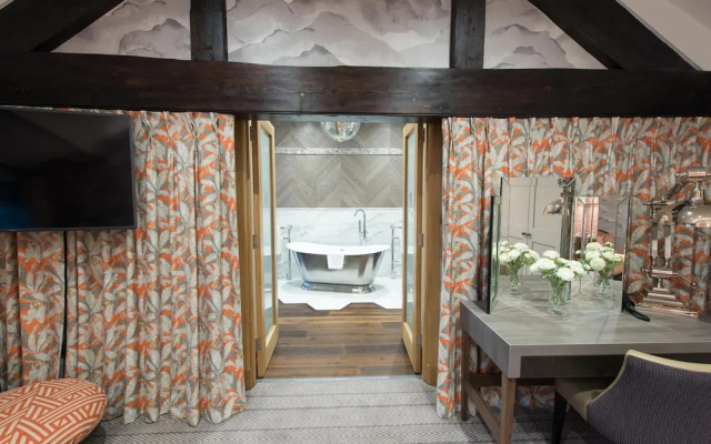 The Fence Gate Lodge