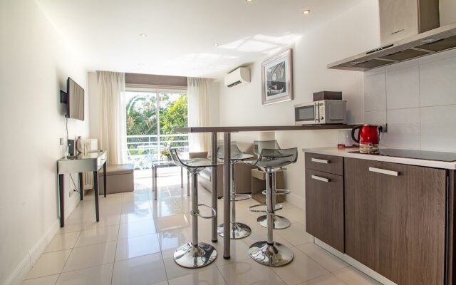 Croisette Apartments