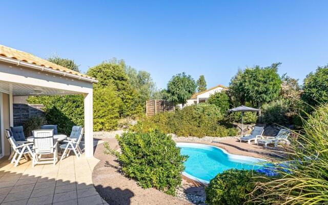 Luxurious Villa With Private Pool in the Vendee