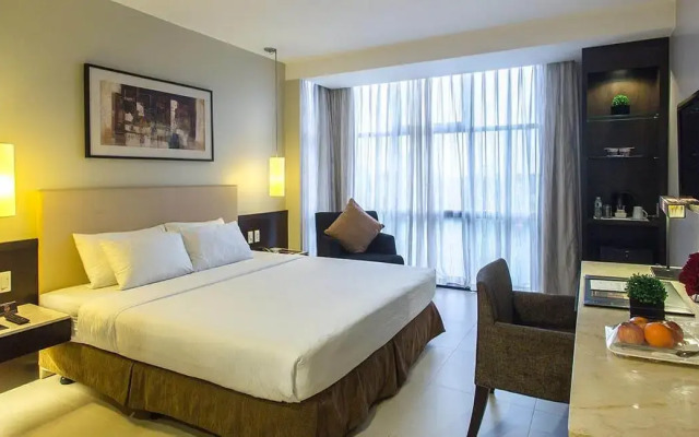 The B Hotel