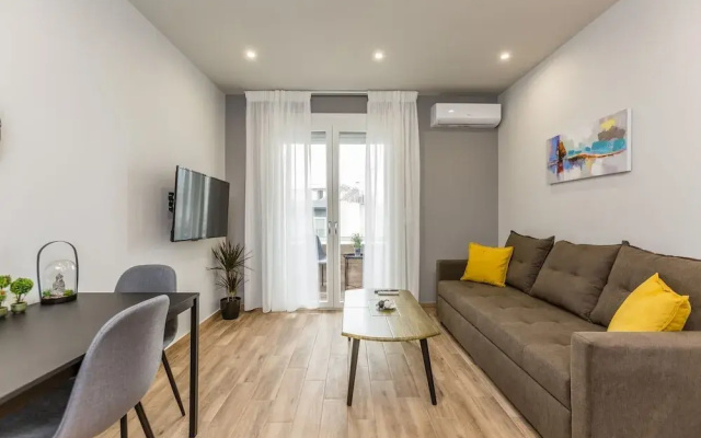 Raise Athens Metro Apartments