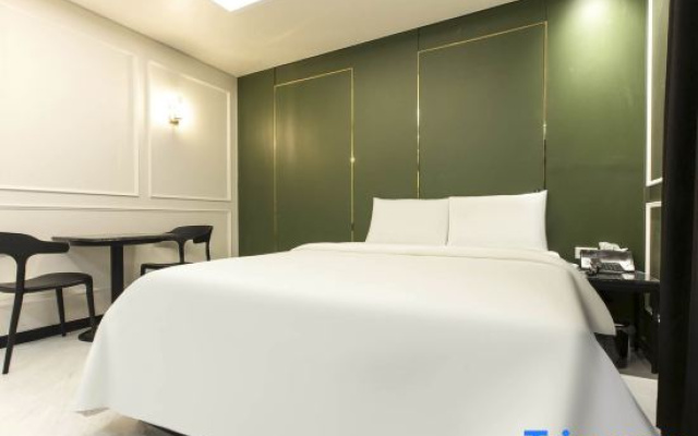 Incheon (Seo-gu) Hotel Yeogiuhtte