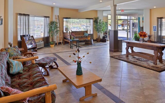 The Classic Desert Aire Hotel