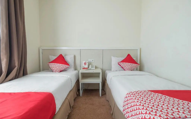 OYO 1114 Hotel Denpasar Makassar