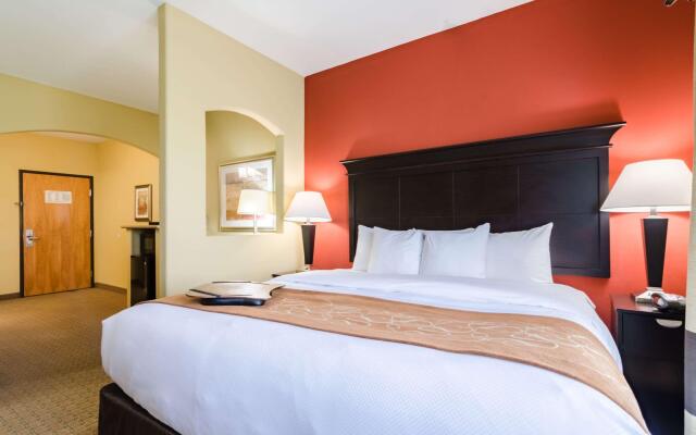 Comfort Suites Salina South