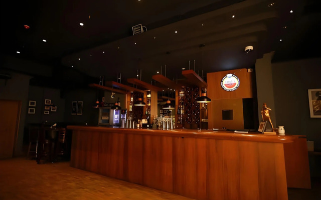 No. 18 Hotel