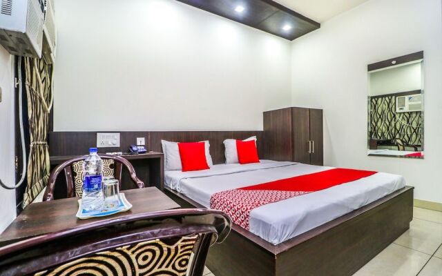 Oyo 31023 Hotel Sartaj