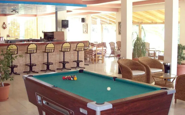 Sotirakis Hotel Studios