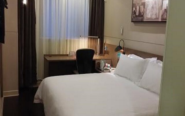 Jinjiang Inn Select Ningbo Tianqi Square Kaiming Street Branch