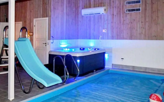 8 Person Holiday Home in Oksbol