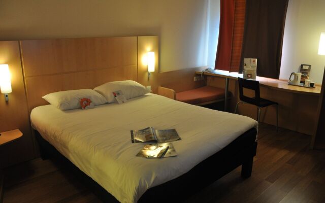 ibis Martigues