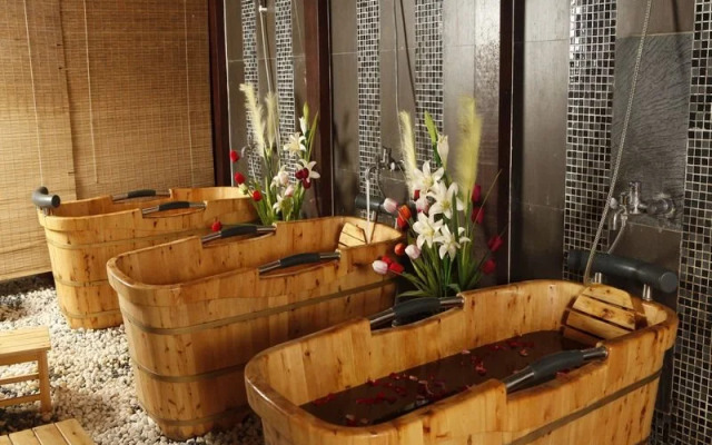 Majestic - Mong Cai Hotel