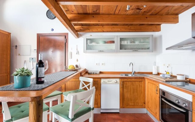 Luminous Loft Apt. ¨above¨ the Atlantic Ocean