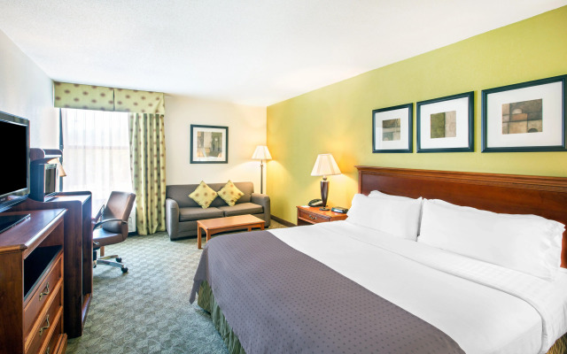 Holiday Inn Roanoke-Tanglewood-Rt 419&i581 by IHG