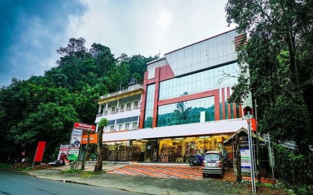 OYO 16617 Rayan Residency
