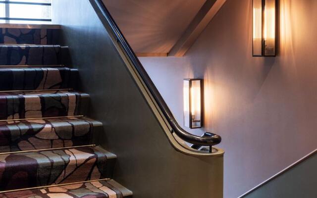 Hypernym Hotel & Suites