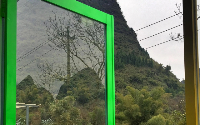 Yangshuo Wada Hostel by Yulong River