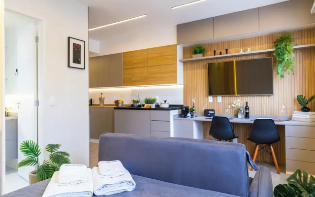 Estudio Pinheiros com piscina e academia