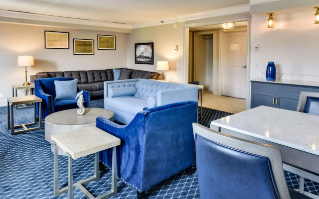 Hilton Mystic