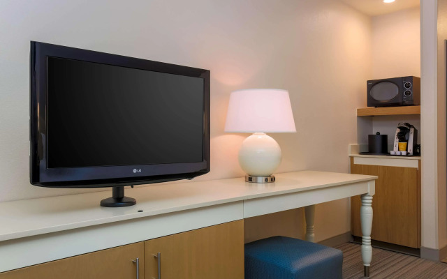 Hilton Garden Inn Bakersfield