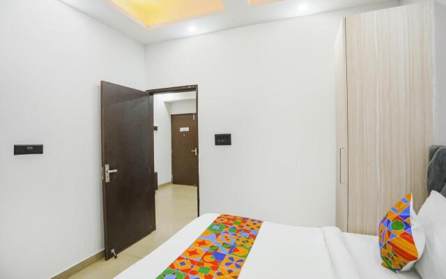 FabHotel Rasa Arcade