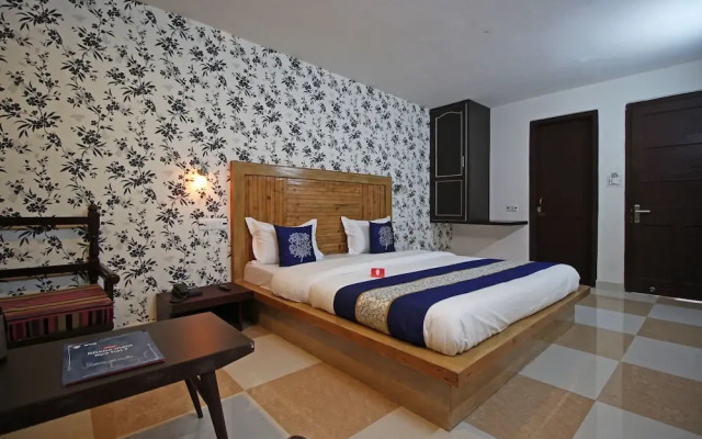 OYO Rooms 103 Near Zero Bridge