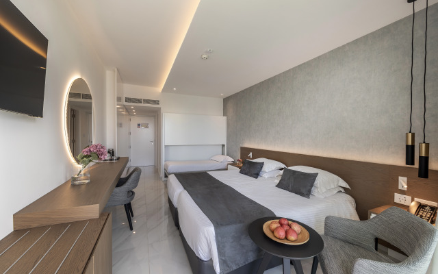Pavlo Napa Beach Hotel