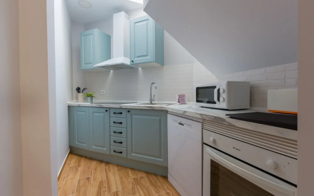 Renthas Huelin Beach