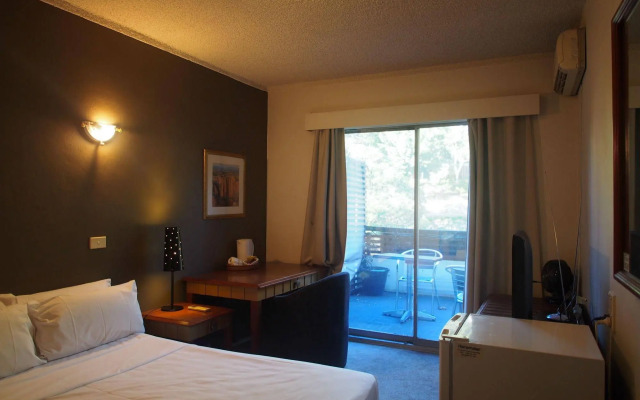 City Crown Motel