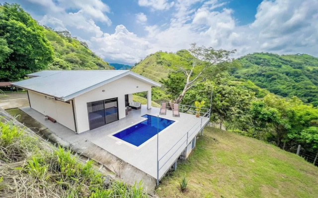 Journeys End-stunning Views In Gated Community