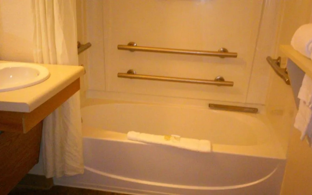 Stay Lodge Thomasville NC