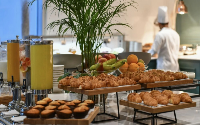 Adagio Doha