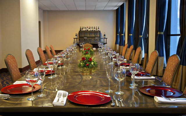 Sheraton Indianapolis City Centre Hotel