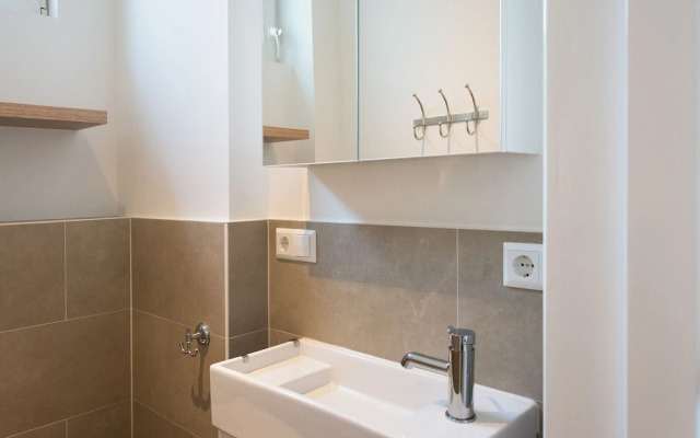 BizStay Park Central Apartments