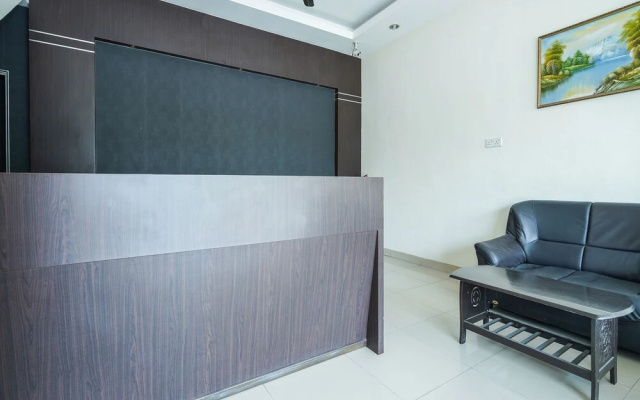 JJ Hotel by OYO Rooms