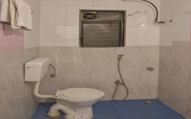 Hotel Om Palace by OYO Rooms