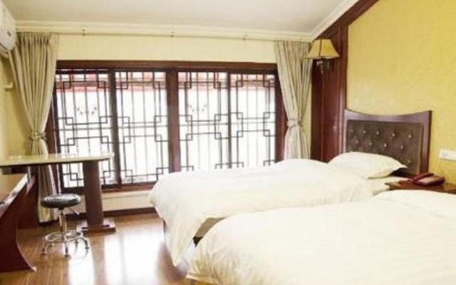 Xingzhou Hotel – Guest Rooms – Leshan